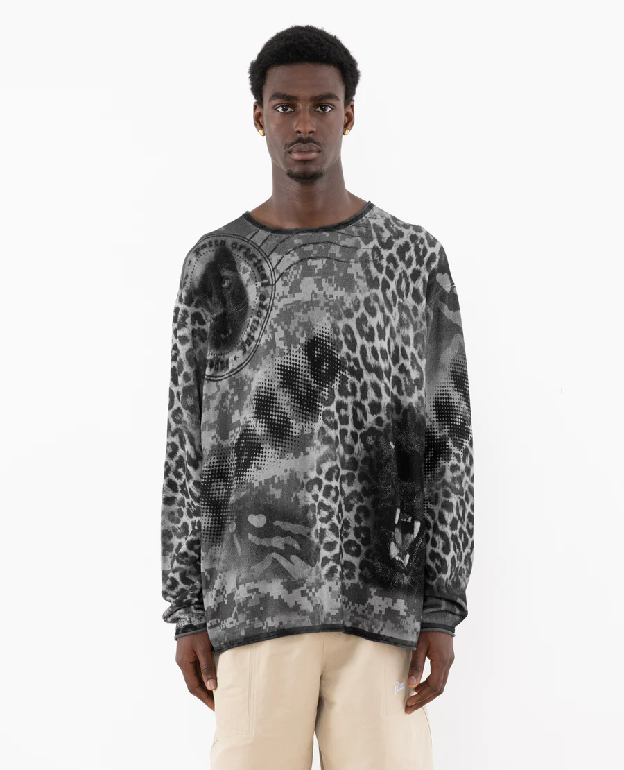 model wearing Patta Jungle Knitted Longsleeve T-Shirt Multi/Grayscale